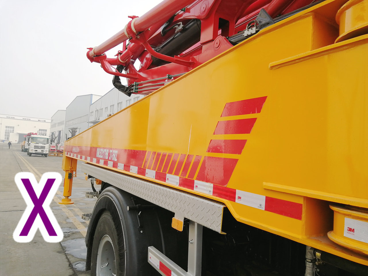 青島小型混凝土泵車價(jià)格 (4)