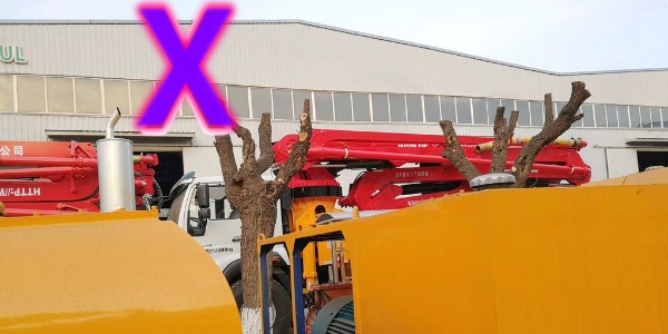 混凝土泵之水灰比例過大、水泥含量大小對輸送管的影響