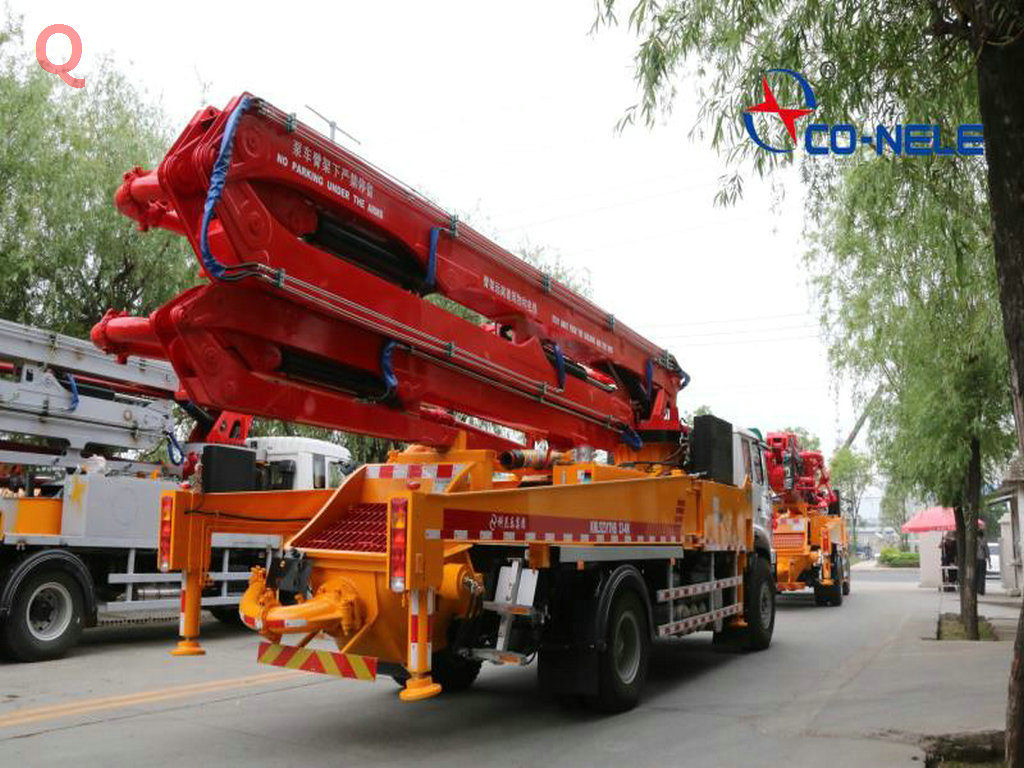 天泵，小型泵車，小型混凝土泵車