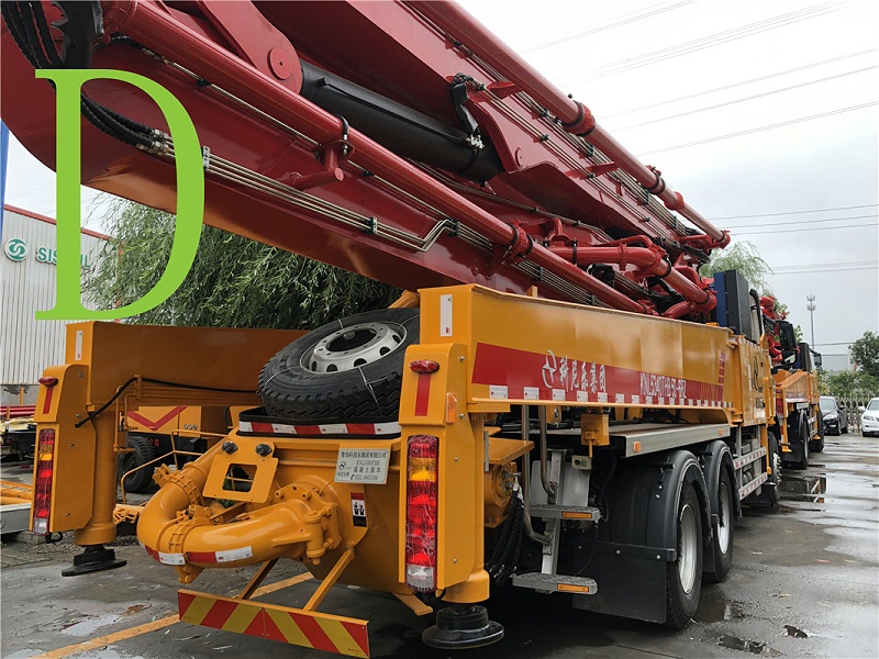 青島混凝土泵車價(jià)格 (17)