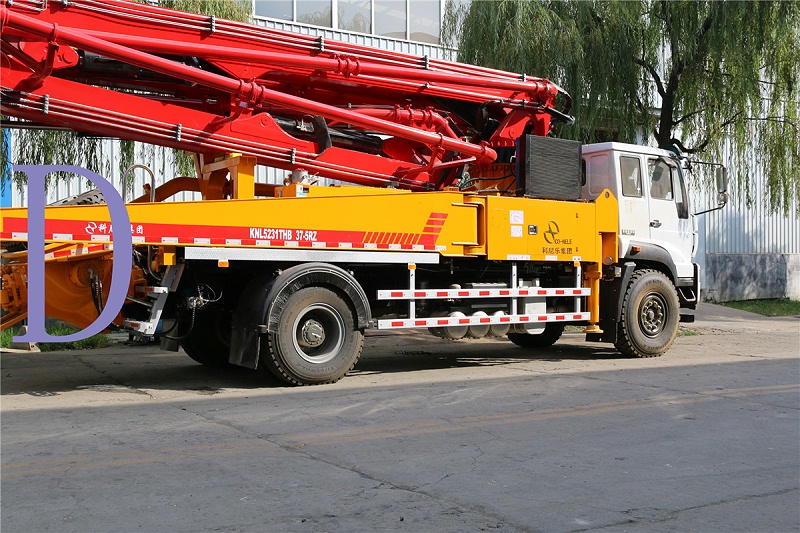 青島混凝土泵車(chē)價(jià)格 (12)