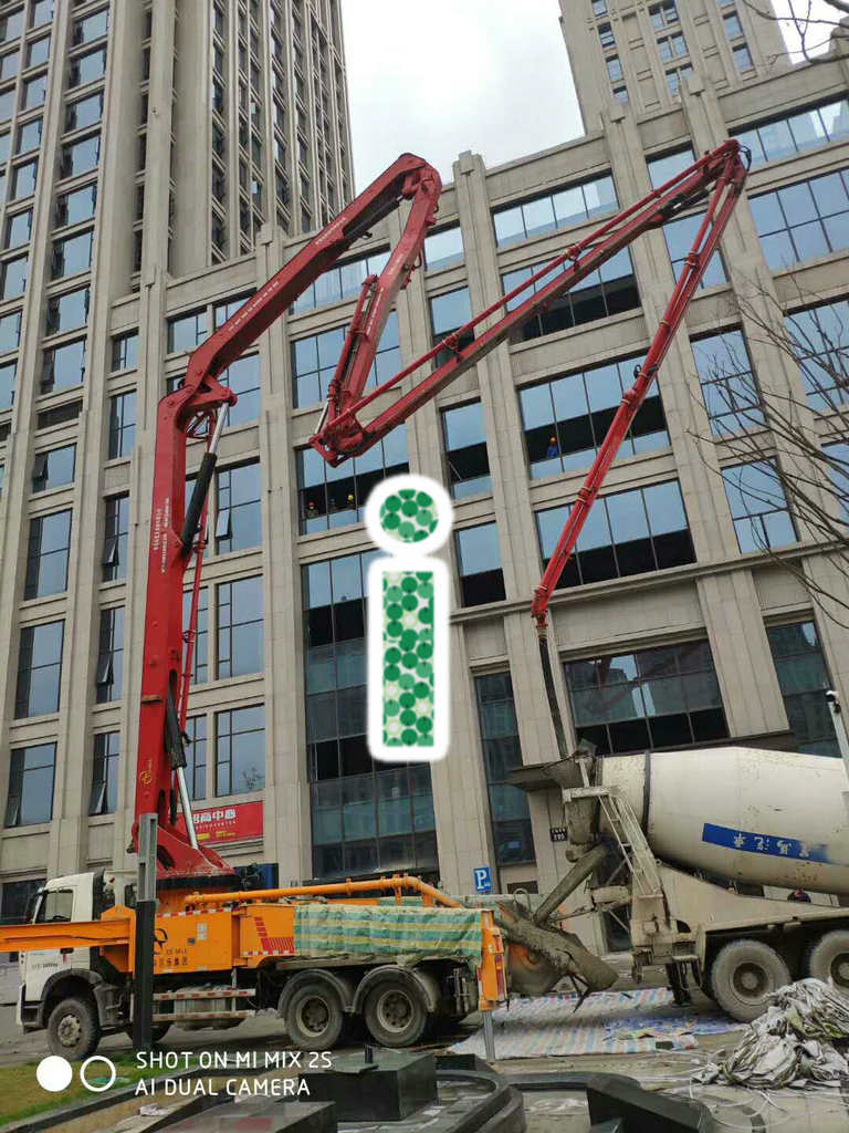 青島小型混凝土泵車價(jià)格 (30)