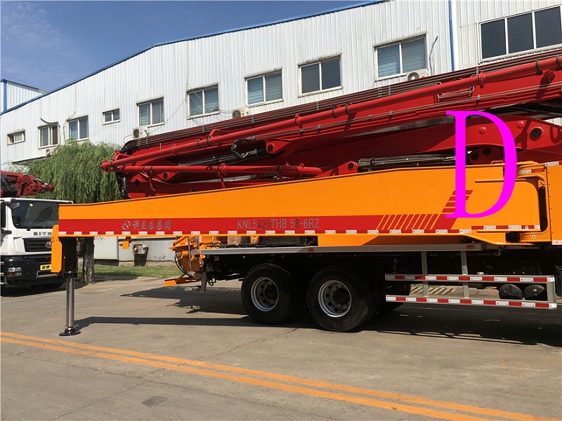 青島小型混凝土泵車價格 (8)