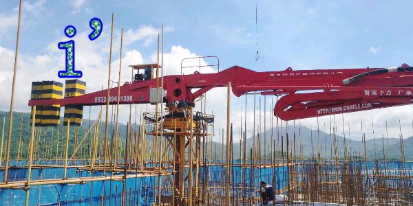 混凝土布料機如何針對骨料離析的問題進行設計方面的改進？（一）