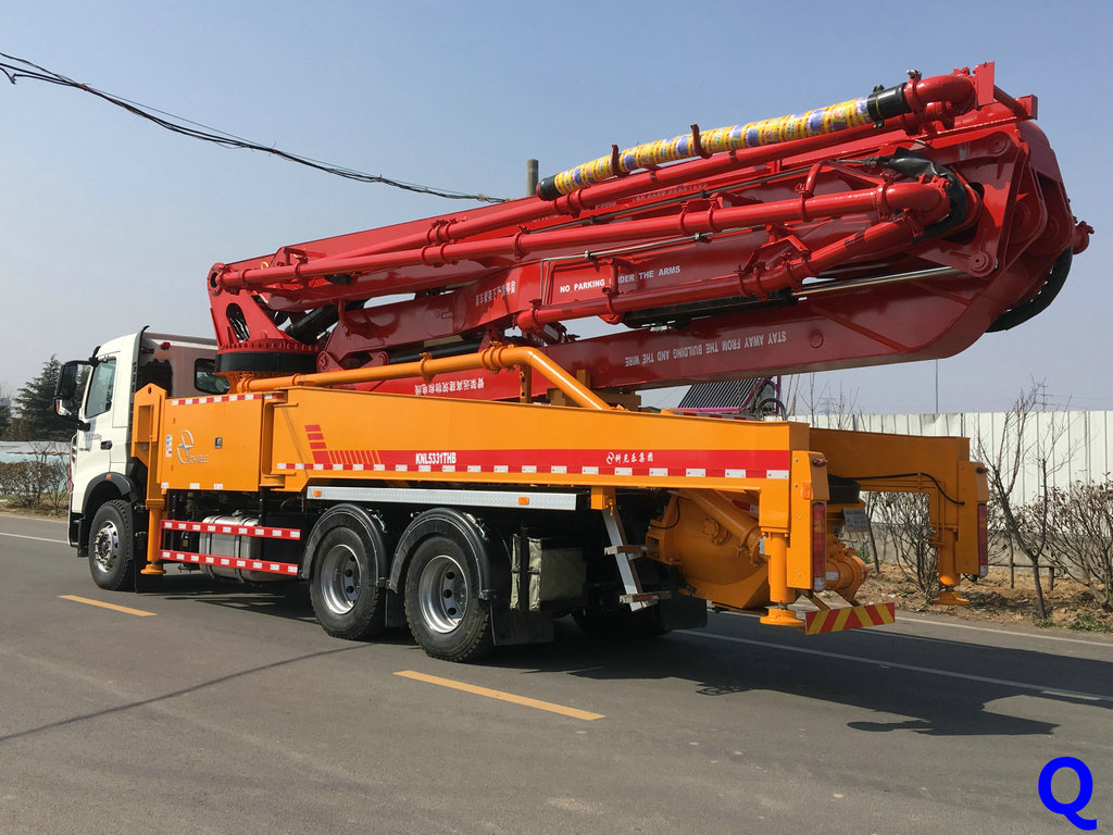 小型混凝土泵車，天泵，小型泵車