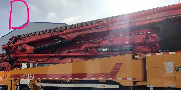 如何保養(yǎng)小型混凝土泵車(chē)以防車(chē)胎受損（一）