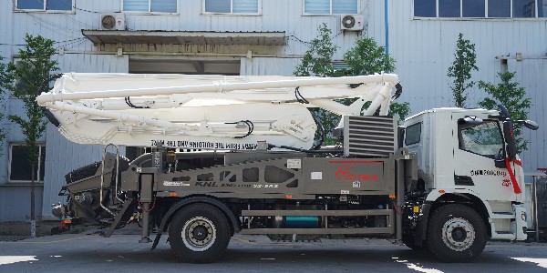 泵車不僅減輕施工的負擔，還能輕松施工