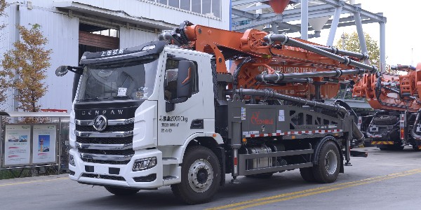 32米泵車為防止臂架發(fā)生斷裂問題要如何保養(yǎng)？