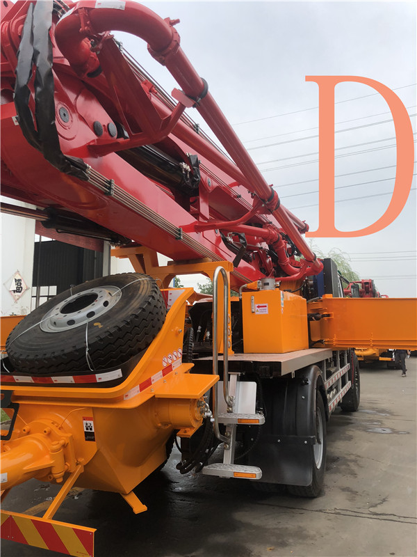 青島混凝土泵車價(jià)格 (1)