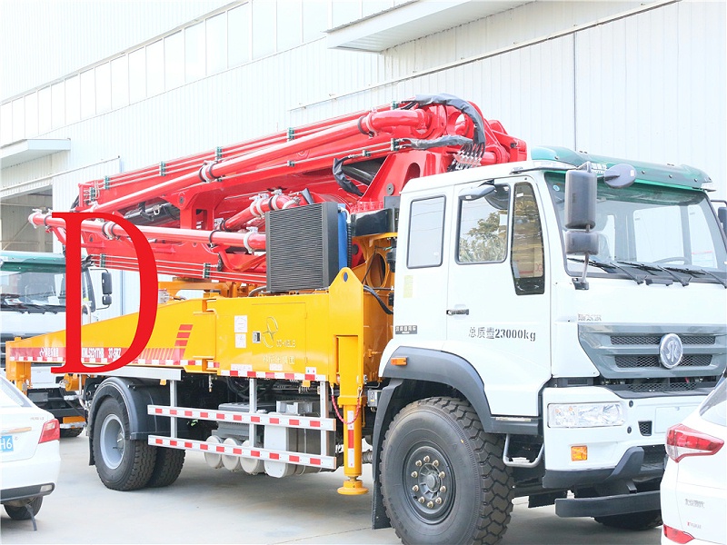 青島混凝土泵車(chē)價(jià)格 (7)