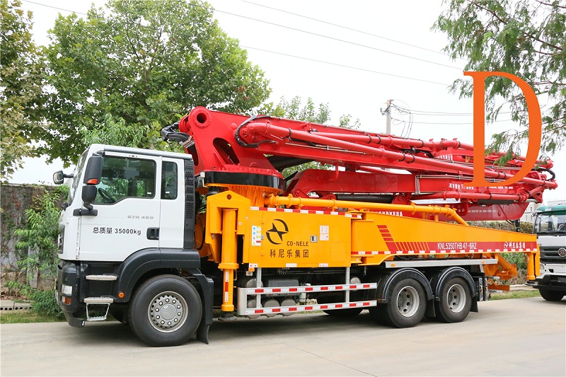 青島混凝土泵車(chē)價(jià)格 (2)